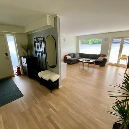 Experience A Cozy Getaway Near Pulpit Rock - B Unit