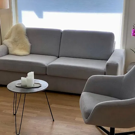 Experience A Cozy Getaway Near Pulpit Rock - B Unit Jorpeland