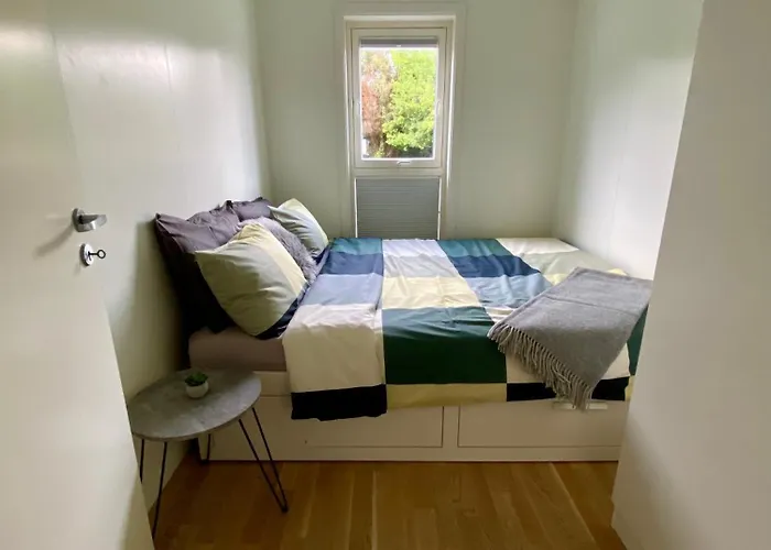 Experience A Cozy Getaway Near Pulpit Rock - B Unit